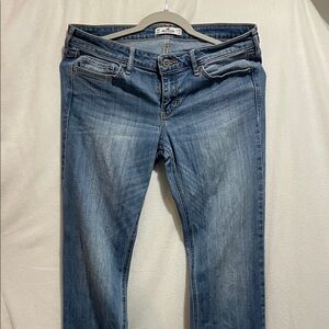 Hollister Women's Straight Leg Jeans in Blue